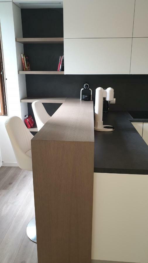 Apartment Old Wall Como Center Екстер'єр фото