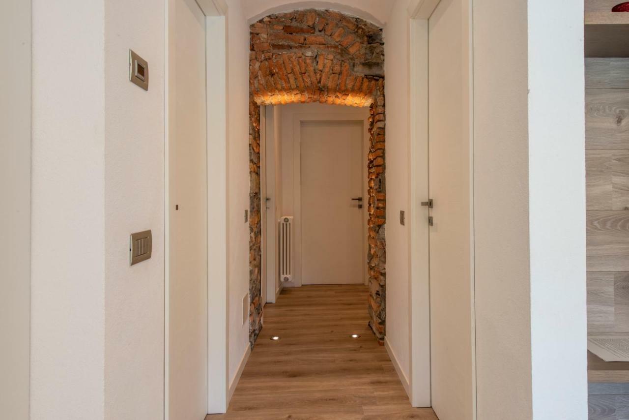 Apartment Old Wall Como Center Екстер'єр фото