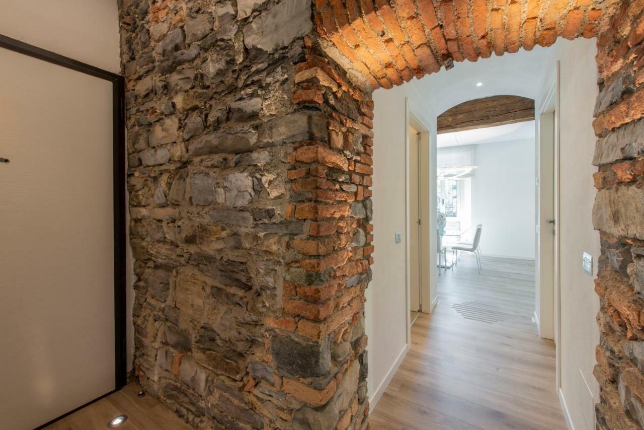 Apartment Old Wall Como Center Екстер'єр фото